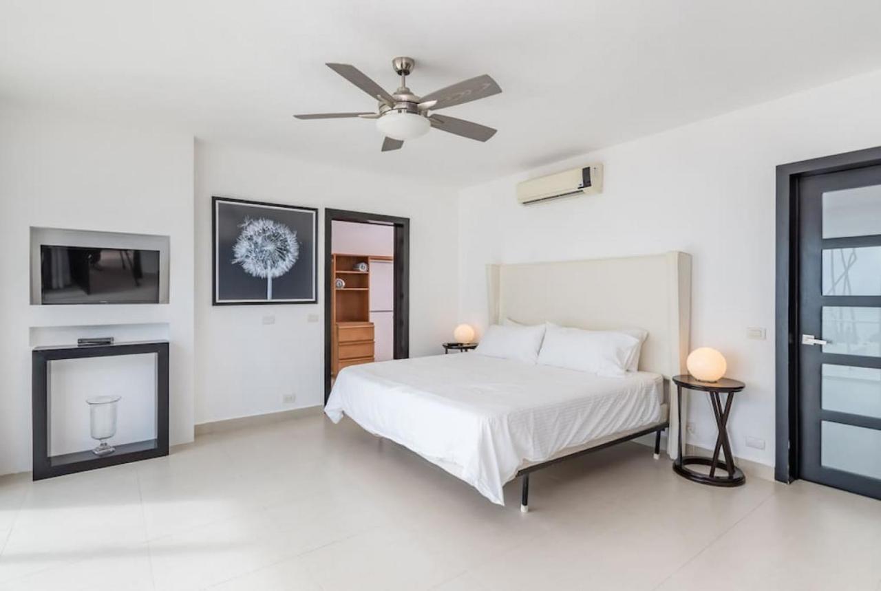 Villa Pandora Beach Front Villa With Chef Game Room Pool بونتا كانا المظهر الخارجي الصورة